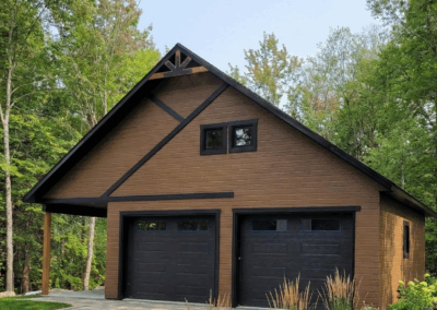 Garage détaché modèle Iberville 26′ x 28′ avec annexe de 224 Pi. Ca